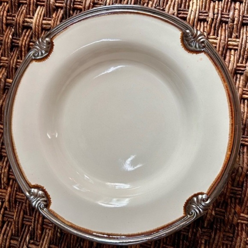 Set (4) Embossed Shell Rim Discontinued Ceramic Plate Bowls - Picture 17 of 17